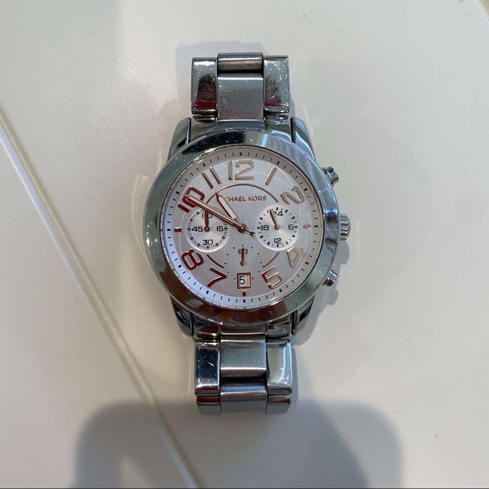 Michael Kors MK 5725 Ladies Chronograph Silver Watch
